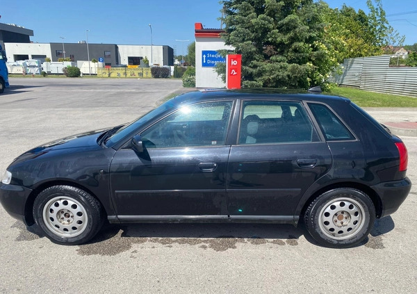 Audi A3 cena 3400 przebieg: 262500, rok produkcji 1999 z Kielce małe 46